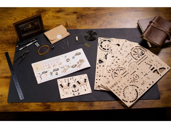 Ugears 3D drewniane puzzle mechaniczne Zegar silnika