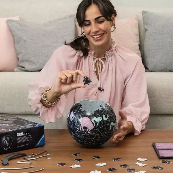 RAVENSBURGER Świecąca puzzleball Gwiezdny globus 190 części