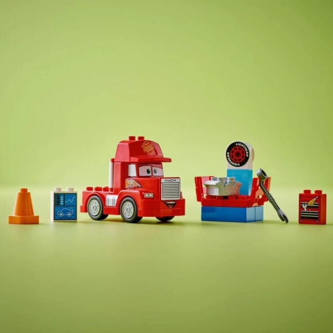 LEGO DUPLO Disney Cars Maniek na wyścigach
