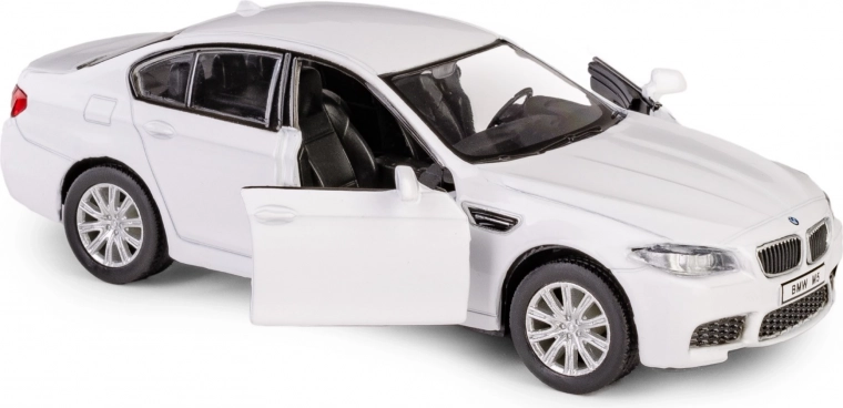 Otwierane drzwi dla większej autentyczności