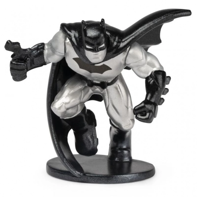 FIGURKI BATMAN 5cm W BECZCE