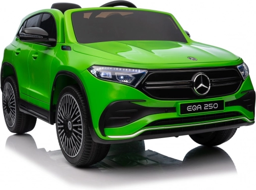 Elektryczne auto Mercedes Benz EQA 250 zielone
