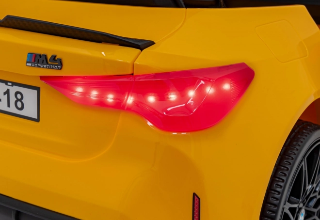 BMW M4 Pojazd Biały – Żółte