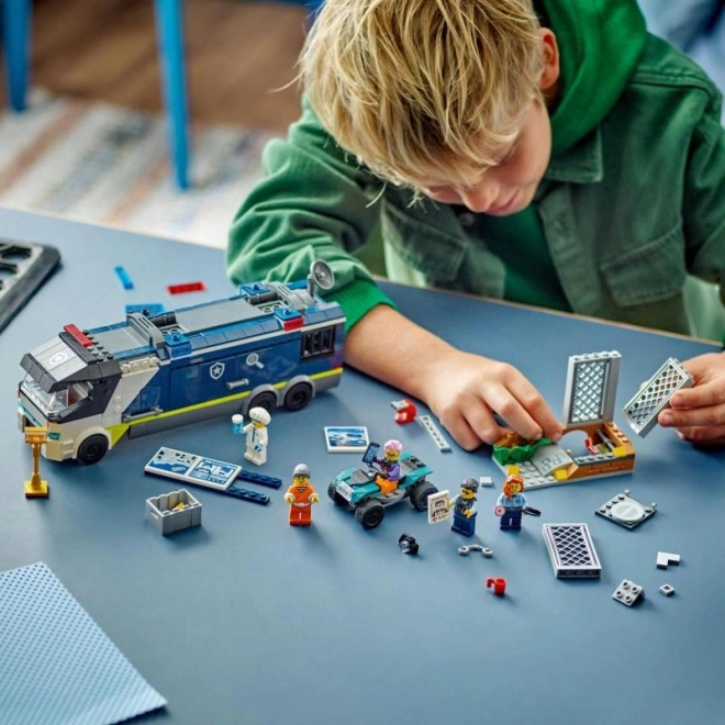 LEGO® City 60418 Mobilne laboratorium kryminalistyczne policji
