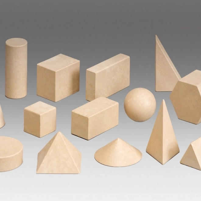 Drewniany zestaw brył geometrycznych