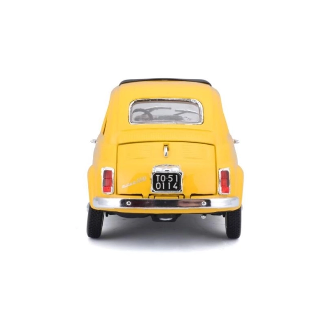 Model Bburago samochodu Fiat 500 F 1965 żółty 1:24
