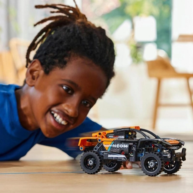 LEGO® Technic 42166 NEOM McLaren Extreme E Wyścigowy Samochód