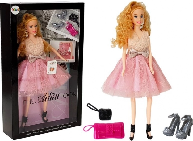 Lalka modelka blondynka 28 cm z torebką i szpilkami