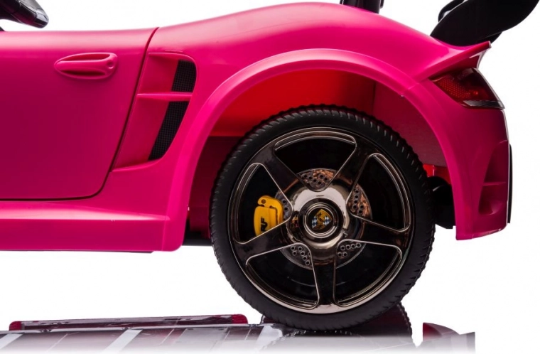 Solidne koła z detalami układu hamulcowego