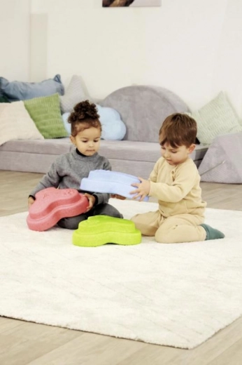 Trzy teksturowane powierzchnie do zabawy dotykowej