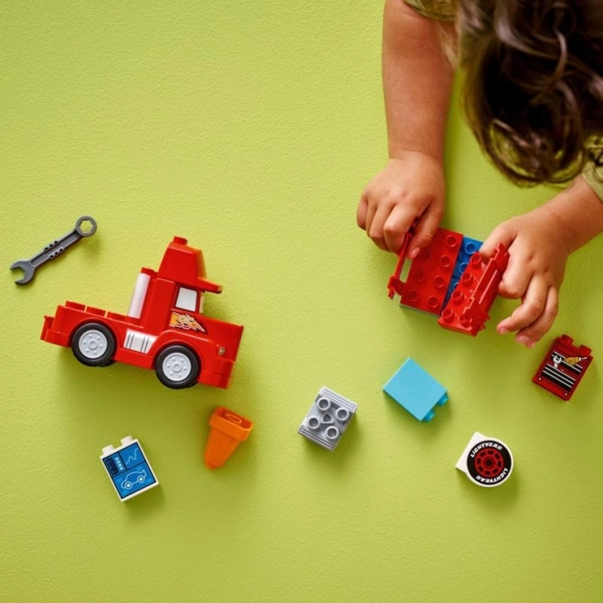 LEGO DUPLO Disney Cars Maniek na wyścigach