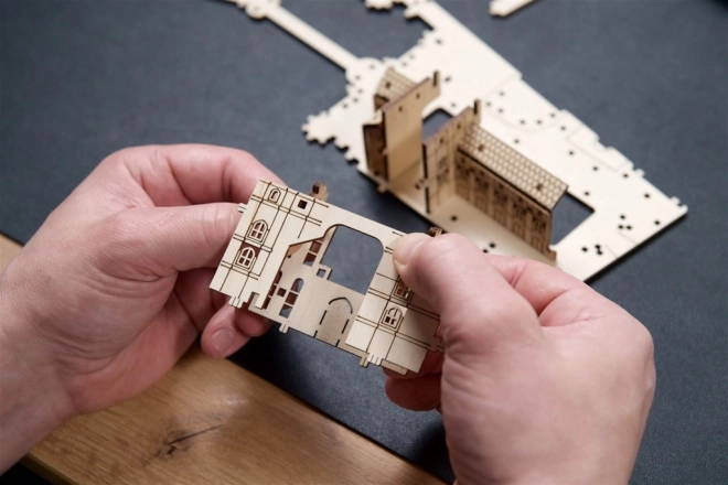 Ugears 3D drewniane mechaniczne puzzle Zamek Hogwart, Harry Potter
