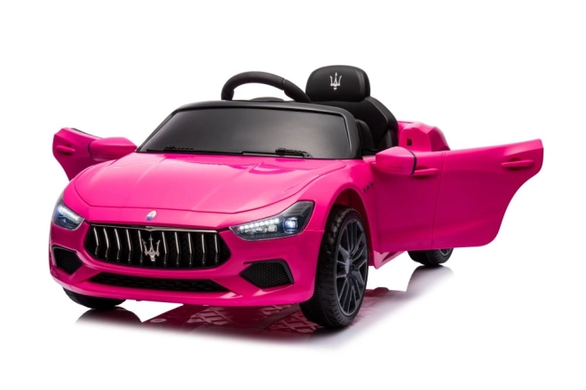 Auto elektryczne Maserati Ghibli różowe