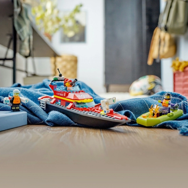 LEGOae City 60373 Łódź ratunkowa straży pożarnej i ponton