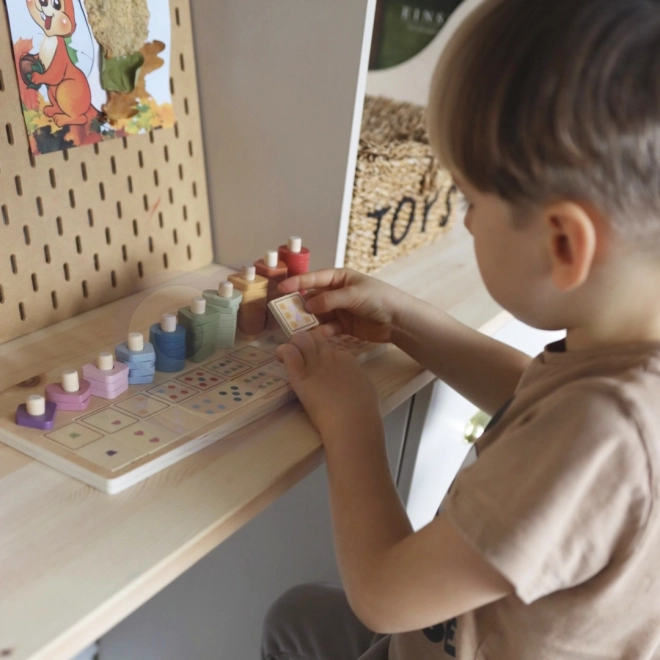 Drewniane liczydło i sortująca zabawka Montessori od PolarB