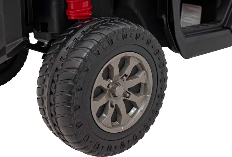 Mocny napęd 4×45 W i płynny start