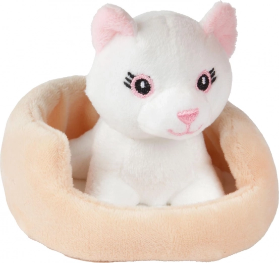 Miękki plusz i bezpieczne haftowane detale