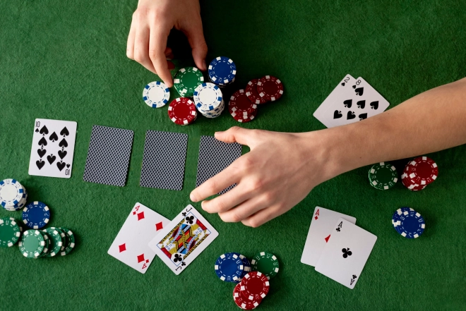 Zestaw Pokerowy Blackjack 300 żetonów 2 talie kart Mata do gry Zamykane etui do noszenia