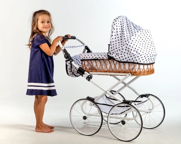 Wózek Monika RETRO wiklinowy konstrukcja biała biały w kropki wysokość uchwytu 76cm regulowana