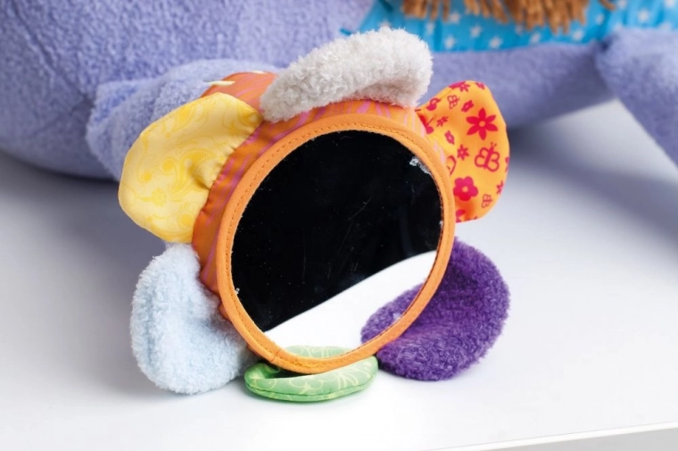 Różnorodne faktury i kolorowe elementy