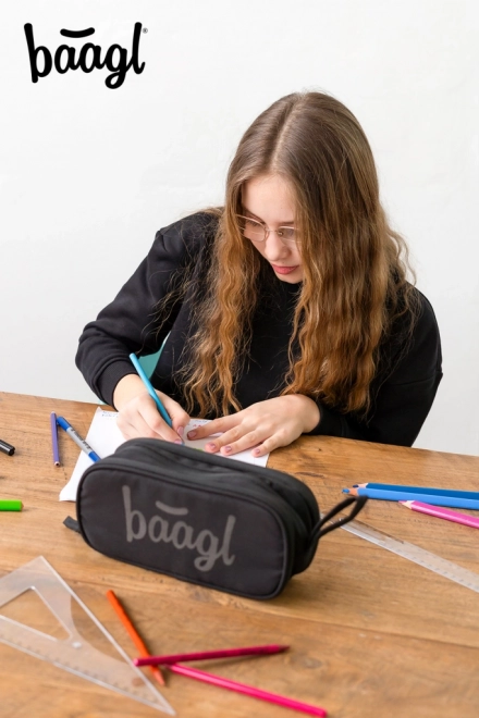 Piórnik studencki Baagl Czarny