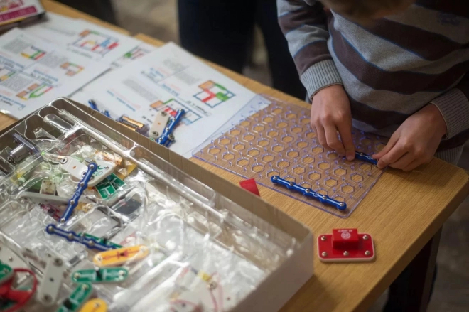 Elektroniczna konstrukcja Boffin 300