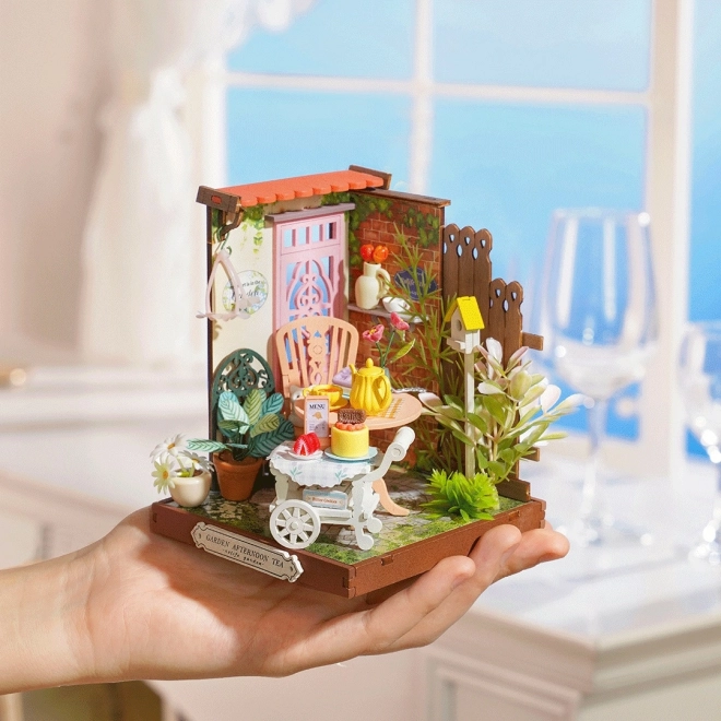 Miniatura kącika herbacianego