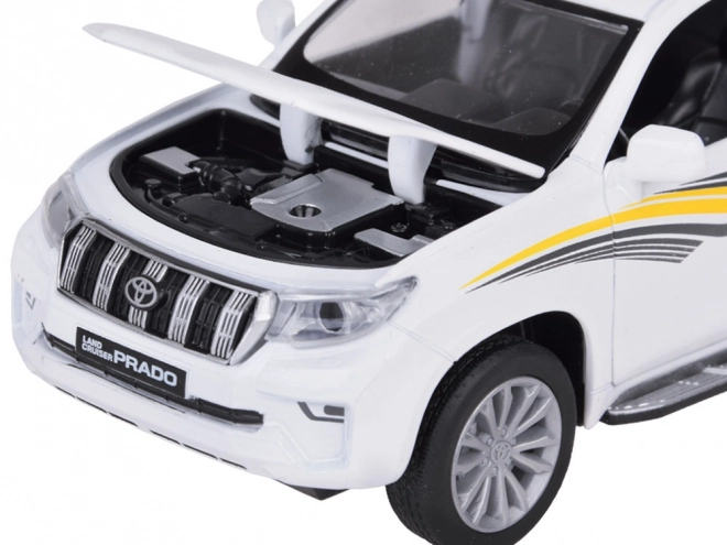Metalowy model Toyota Land Cruiser Prado z efektami