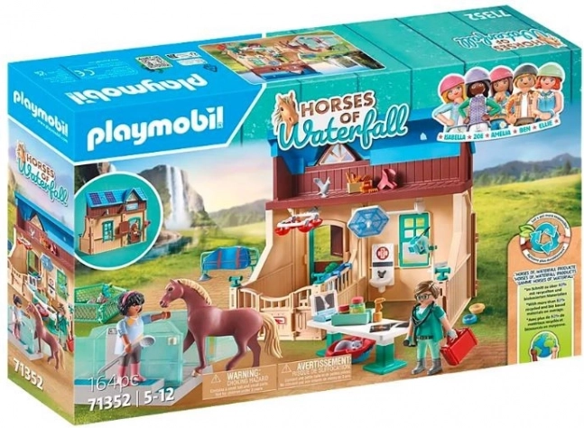 Zestaw figurek Horses Hipoterapia i lecznica dla zwierząt