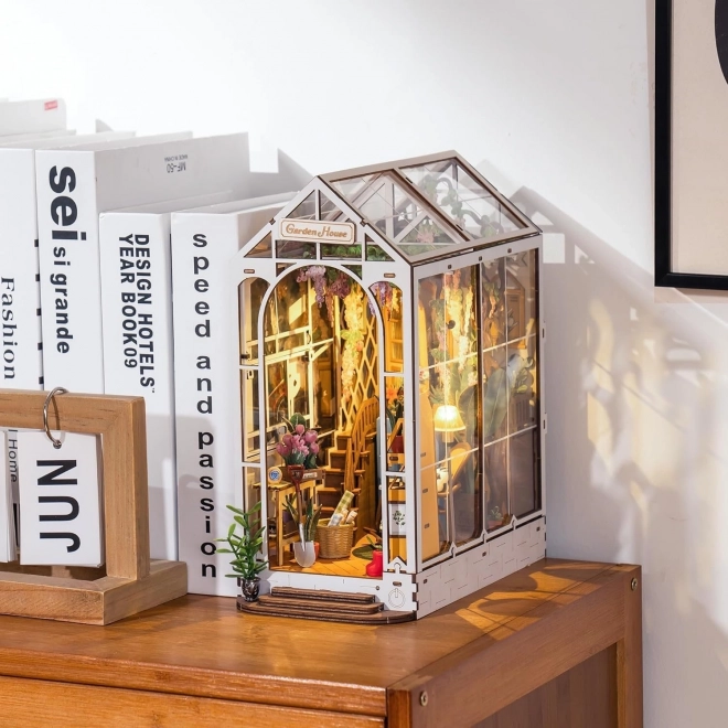 RoboTime 3D puzzle Oparcie na książki Garden House (drewniane)