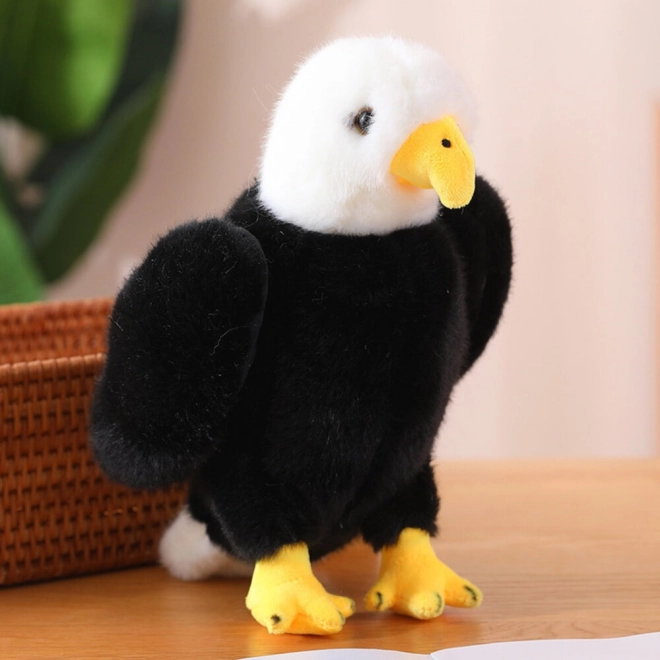 Pluszowy orzeł czarno-biały 25 cm