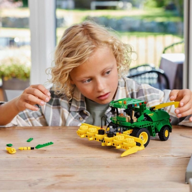 LEGO® Technic 42168 John Deere 9700 Sieczkarnia Polowa