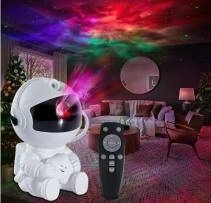 Gwiezdny projektor astronauta z pilotem