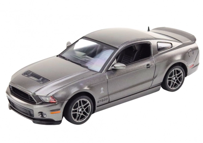 Ford Shelby GT500 w skali 1:24 Napęd Srebrny