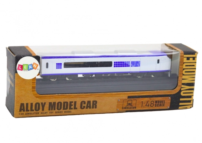 Model kolekcjonerski wagonu pociągu 1:48 metalowy biało-niebieski