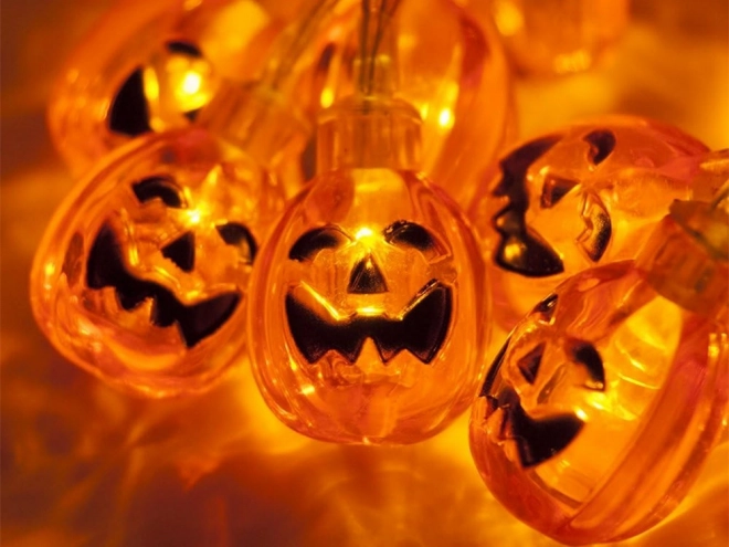 Wisząca girlanda LED z dyniami na Halloween