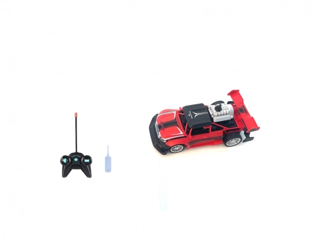 Zdalnie sterowane auto 1:20 z efektem dymu czerwone