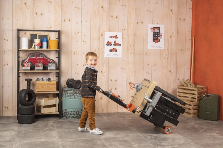 Składana konstrukcja i kółka