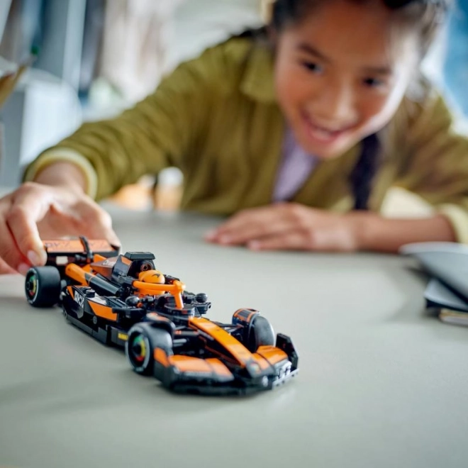 LEGO® Speed Champions 77251 Samochód wyścigowy McLaren F1® Team MCL38