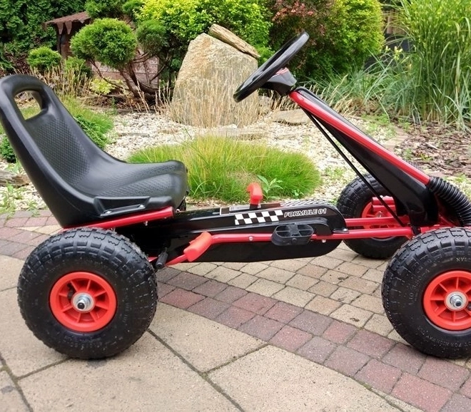 Pedałowy gokart powietrzny + Nadmuchiwane opony + Regulowane siedzenie – Czerwona