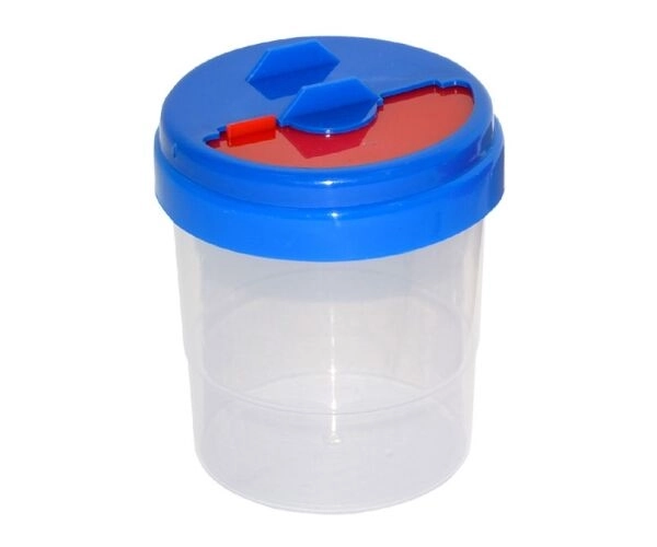 Kubek na wodę z plastikowym zamknięciem