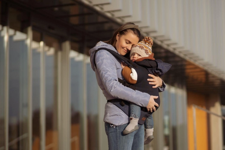 Elastyczne noszenie i praktyczne detale
