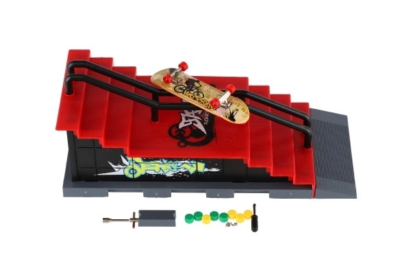 Skatepark - deskorolka palcowa śrubowa z rampą plastikowa 8cm z dodatkami mix rodzajów w pudełku 28x18cm