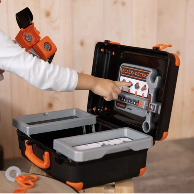 Skrzynka na narzędzia Black + Decker