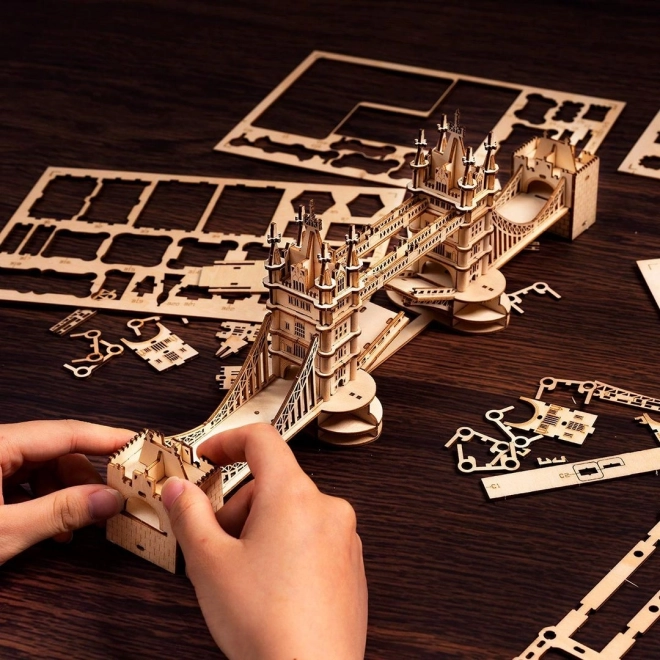 RoboTime drewniane 3D puzzle most Tower Bridge świecący
