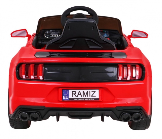 Czerwone dziecięce auto GT Sport na baterii z pilotem i MP3