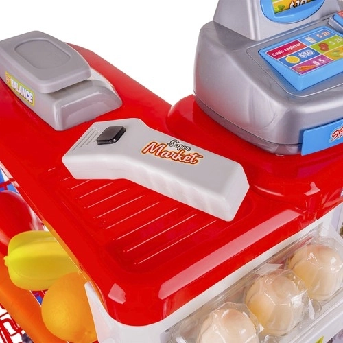 Supermarket z kasą, koszykiem na zakupy i dodatkami