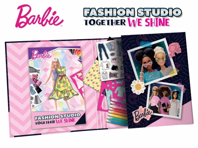 Książka z projektami na stworzenie Barbie