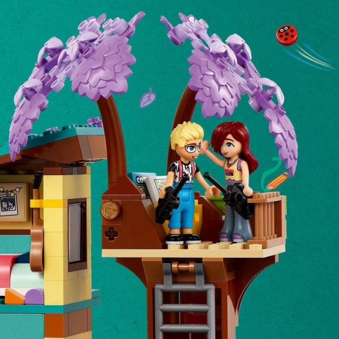 LEGO® Friends 42620 Domy rodzinne Olly'ego i Paisley