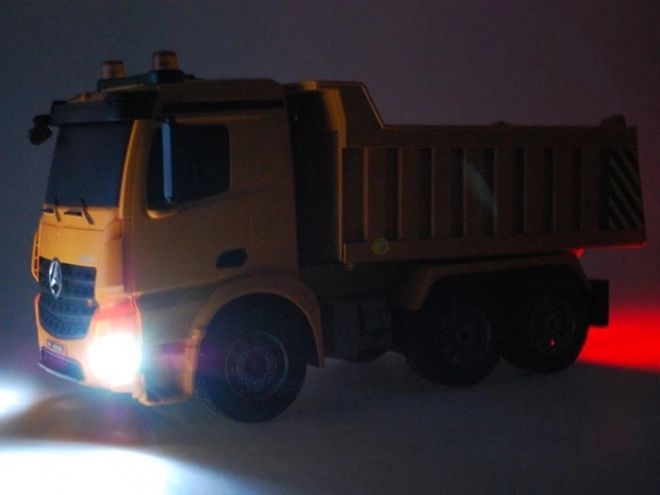 Zdalnie Sterowany Mercedes-Benz Arocs Wywrotka
